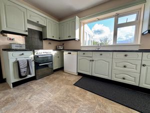 Kitchen- click for photo gallery